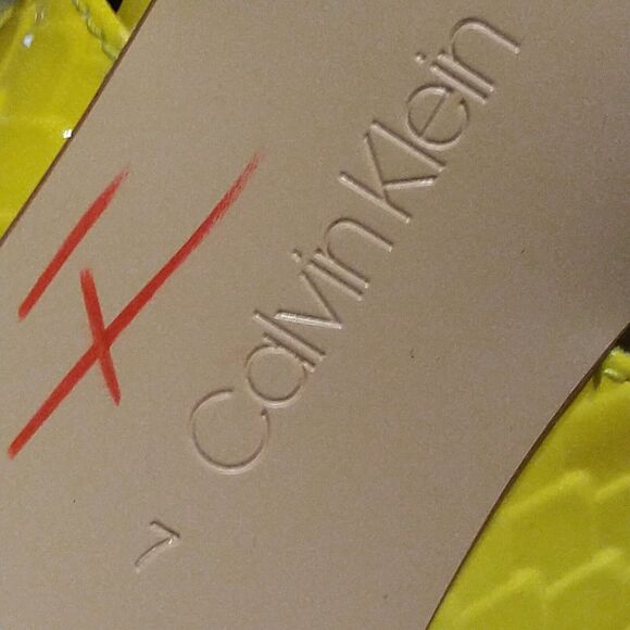 Calvin Klein Women's 7 Cecily Python Embossed Leather Slide Sandals Heels Yellow - Picture 12 of 12